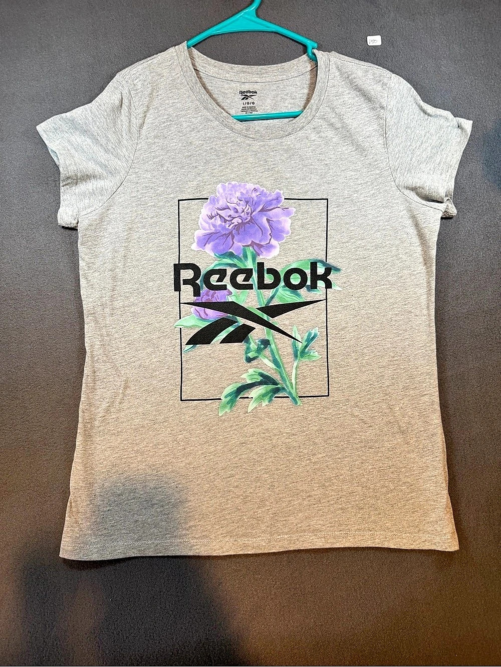 Reebok Graphic Short Sleeve Tee Gray Large